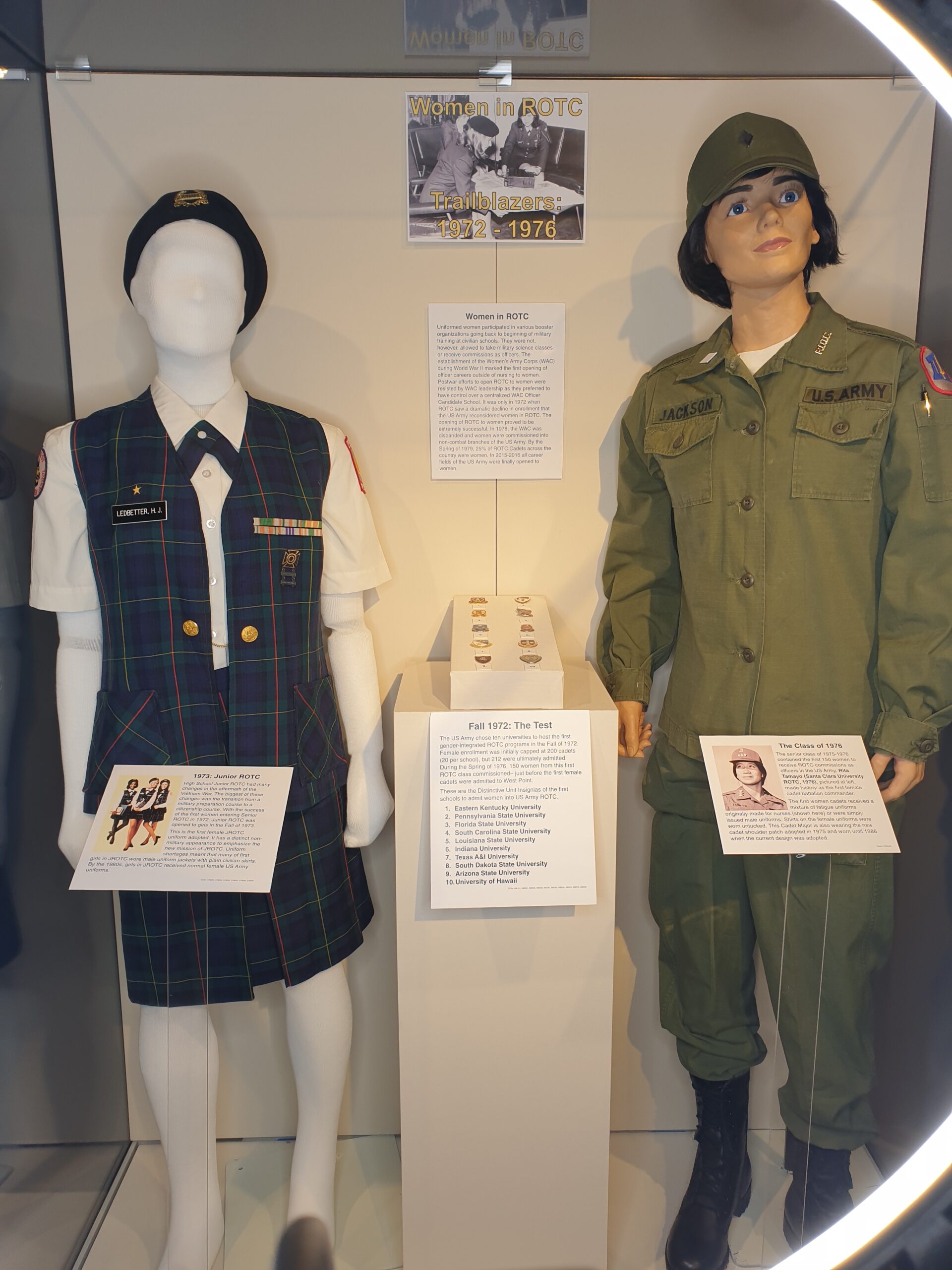 Women in ROTC & JROTC Uniform